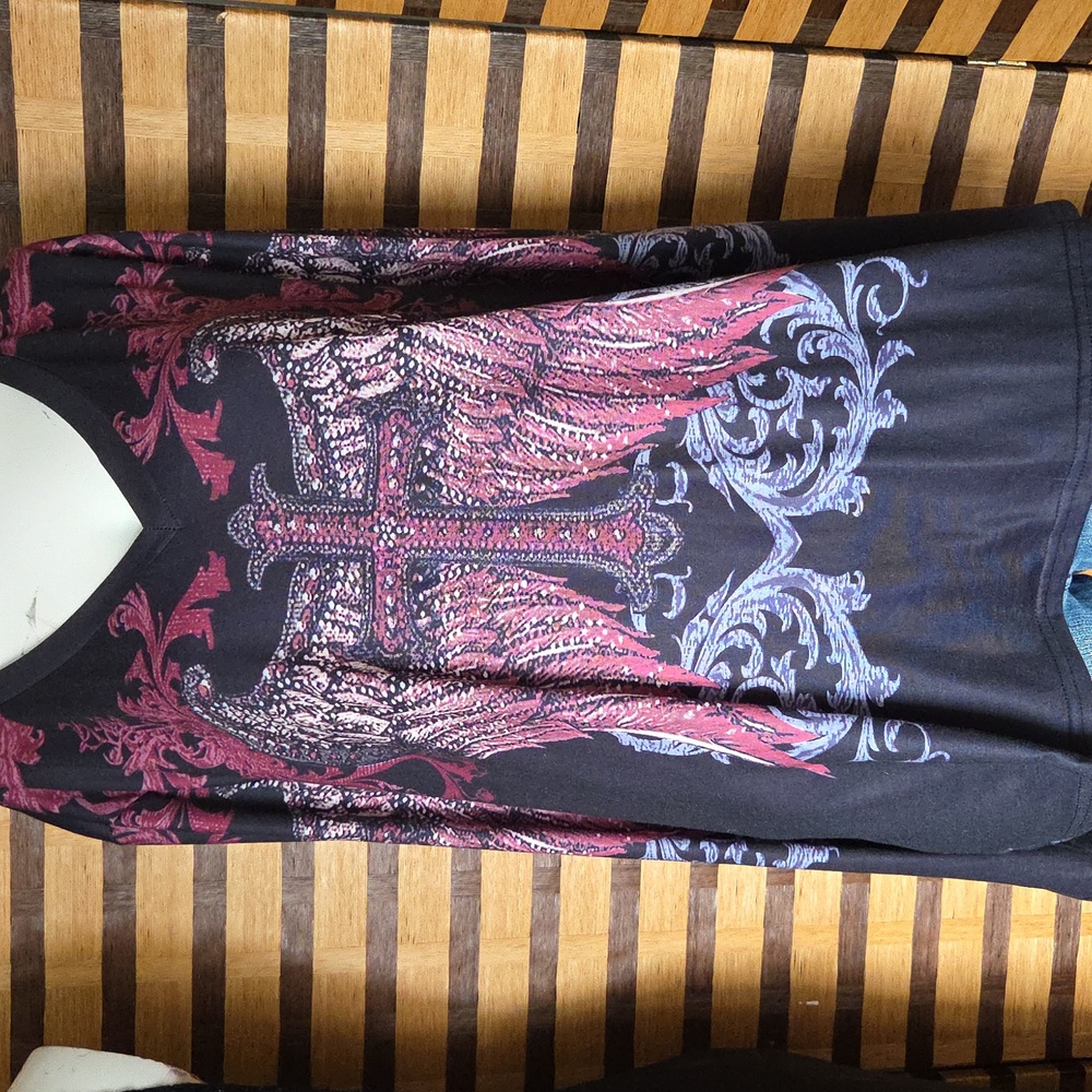 NWOT! Angel Wing Top